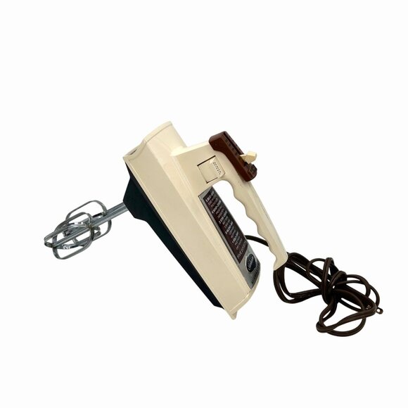 VINTAGE SUNBEAM MIXMASTER 5-SPEED TAN & BROWN HAND MIXER W/ BEATERS - Picture 3 of 10